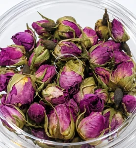 نمای نزدیک غنچه خشک گل محمدی